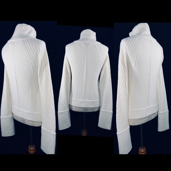 Marc by Marc Jacobs Sweater - Picture 2 of 9